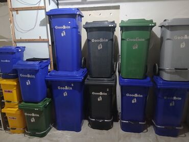 Tullantı qabları: Müxtəlif ölçülərdə və rənglərdə Goodbin zibil qutuları. Bu zibil — 19