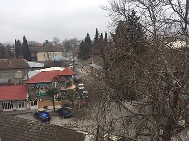 sumqayit kiraye evler: Şəki, 3 otaqlı, Köhnə tikili, 70 kv. m — 1