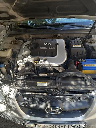 Hyundai: Hyundai Sonata sedan – gümüşü rəng, 5 qapı, ön çəkişli. Texniki və — 8