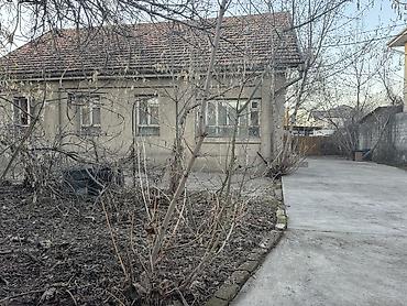 Продажа коттеджей и домов: Продается дом в центре города Ташкенская/ Тоголок Молдо . Участок 5,2 — 9