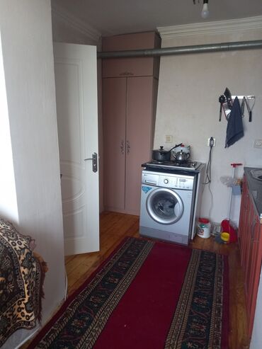 Uzunmüddətli kirayə mənzillər: Ev pasolkada temurov xestaxanasinin yani 1 otaq 2 ye duzelib — 9