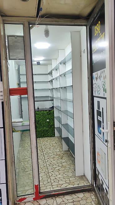 Оборудование для магазинов: Kiçik ticarət köşkü/mini mağaza vitrinli - Şüşə vitrinli rəf sistemi — 2
