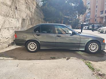 BMW: BMW 3 series: 1.8 l | 1994 il Sedan — 4