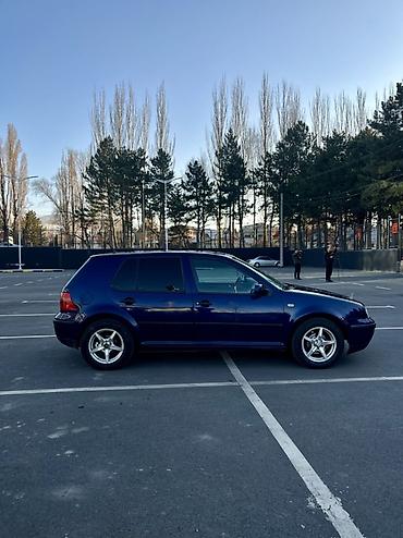 Volkswagen: Volkswagen Golf: 2000 г., 2 л, Механика, Бензин, Хэтчбэк — 12