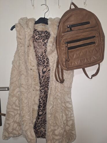 Prsluci: Prsluk vel xl ali moze od M do xl i ranac koji nije koristen oba za — 10