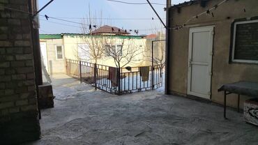 Продажа домов: Дом, 134 м², 3 комнаты, Агентство недвижимости, Косметический ремонт
