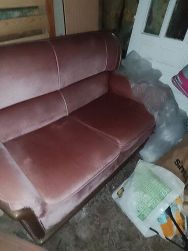 radni sto sa ormarom: Three-seat sofas, Used