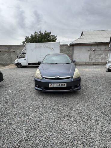 срочно срочно продам машину: Toyota WISH: 2003 г., 1.8 л, Автоматтык, Бензин, Вэн/Минивэн