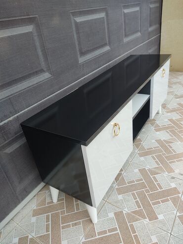 TV altlığı: Yeni, Düz TV altlığı, Rusiya — 8