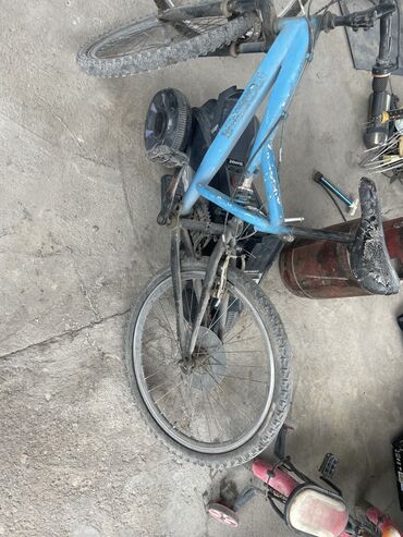 китайский: AZ - City bicycle, Merida, Велосипед алкагы M (156 - 178 см), Башка материал, Кытай