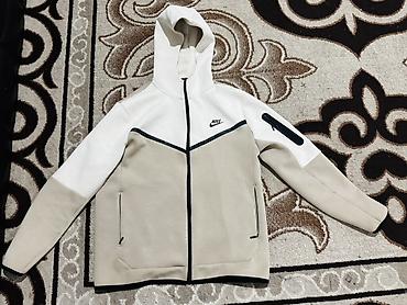 Толстовка Nike Tech Fleece с капюшоном - Модель: куртка-худи на