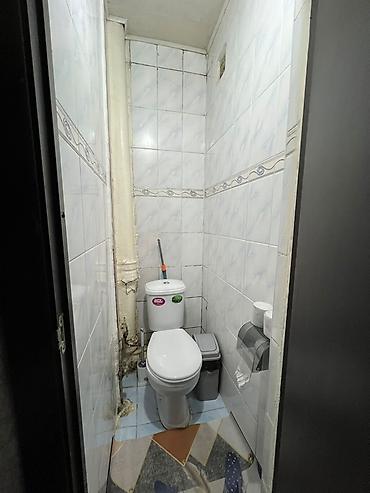 кв филармония: 2 комнаты, 50 м², 105 серия, 2 этаж, Старый ремонт — 4