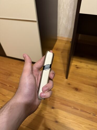 Qəlyan, vayp və aksesuarları: Glo tütün qızdırıcı cihaz - Brend: glo - Rəng: qara - Kompakt və — 11