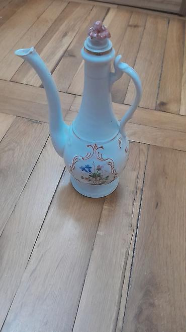 Dulevo fabriki istehsalı qədimi porselen qrafa/çaydan. - Material