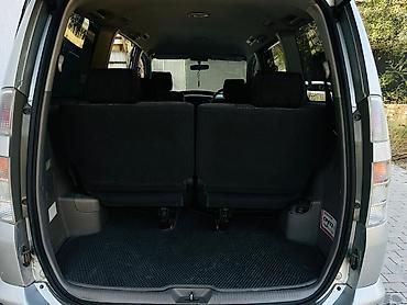 byd 2: Toyota Voxy: 2004 г., 2 л, Автомат, Бензин, Минивэн — 10