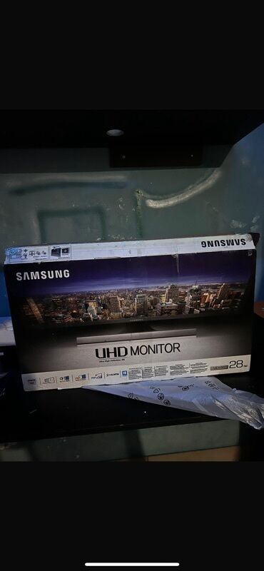 TV və video: Samsung UHD Monitor, 28 düymlük ekran ölçüsünə malikdir. Bu monitor