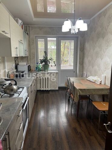 Продажа квартир: 3 комнаты, 70 м², Индивидуалка, 2 этаж, Евроремонт