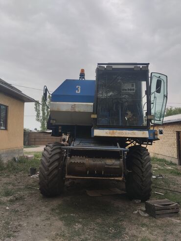 пирцеп трактор: Комбайн Енисей 1200