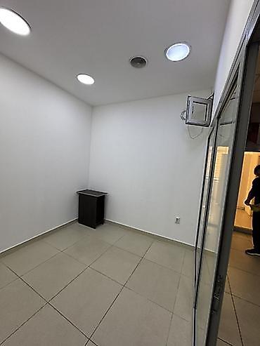 академия: Сдаю Офисный кабинет: 8 м², С ремонтом — 3