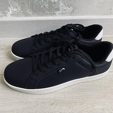 nike tech flecce: Кроссовки повседневные, низкие, черные с белой подошвой и белой — 2