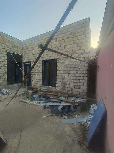 hovsanda ev: 3 otaqlı, 78 kv. m, Təmirsiz — 6