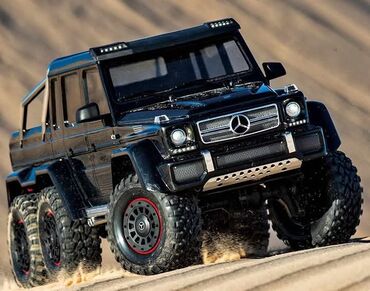 elegantne sandale ravne: 2210 Mercedes-Benz G 63 AMG 6×6 terenac za decu Cena 40400 Ovaj