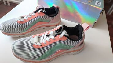 geox mokasine zenske: Skechers, 39, color - Multicolored at lalafo.rs geox mokasine zenske: Skechers, 39, color - Multicolored
