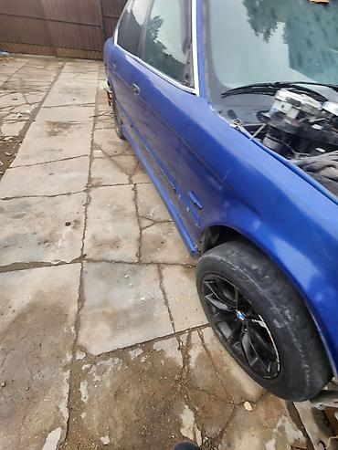 BMW: BMW 5 series: 1993 г., Седан — 9