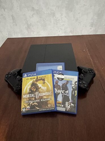 подписка ps plus: Продаю Sony PlayStation 4 Fat 1tb Не прошитый В комплекте:2 джойстика