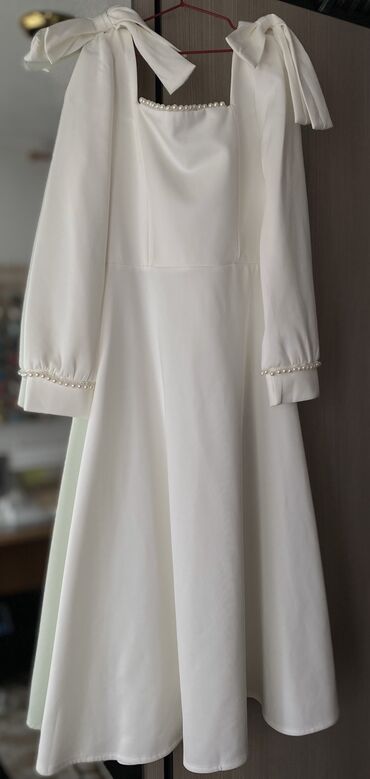 платье на свадьбу подруги зимой: Вечернее платье, Классическое, Длинная модель, С рукавами, S (EU 36)