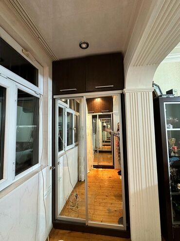 Dolablar: İşlənmiş, Kupe, 2 qapılı Düz dolab, Qarderob, paltar dolabı
