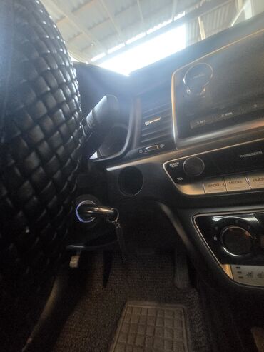 Hyundai: Hyundai Sonata: 2018 г., 2 л, Автомат, Газ, Седан — 8