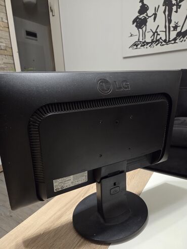 Desktop računari i radne stanice: HP compaQ 8300 sff Intel i 5-2400 3,1GHZ. 4GB. DD3. SSD120GB Intel na lalafo.rs — 10 Desktop računari i radne stanice: HP compaQ 8300 sff Intel i 5-2400 3,1GHZ. 4GB. DD3. SSD120GB Intel — 10