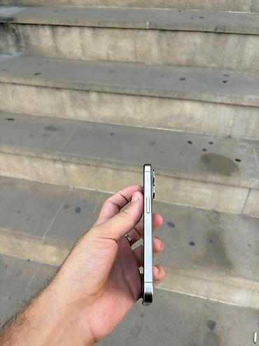 15 pro qara: IPhone 15 Pro, Face ID — 2