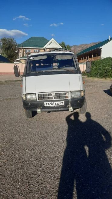 авто в рассрочку без банка рядом джал бишкек: ГАЗ GAZel 3302: 2001 г., 2.4 л, Механика, Бензин, Пикап
