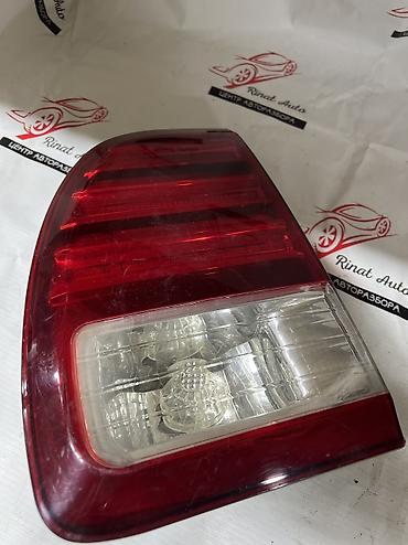 lecsus: Задний правый стоп-сигнал Lexus 1999 г., Б/у, Аналог — 2