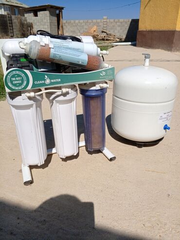 солнечные водогрейные панели: Система обратного осмоса Clean Water с накопительным баком
