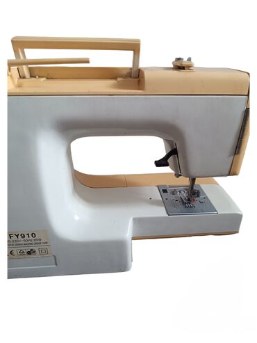 швейная машинкп: Швейная машина есть отсек от бренда YAMATA
