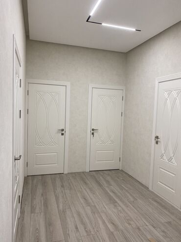 плот: Установка дверей на любой сложности бронированный и между комнатный