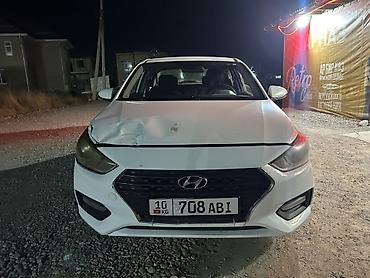 трактор 82 1: Hyundai Solaris: 2018 г., 1.4 л, Автомат, Бензин, Седан — 1