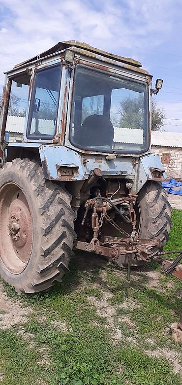 turbo az traktör: MTZ Belarus traktoru və arxa qoşulan saman yığan/pressləyən avadanlıq — 5