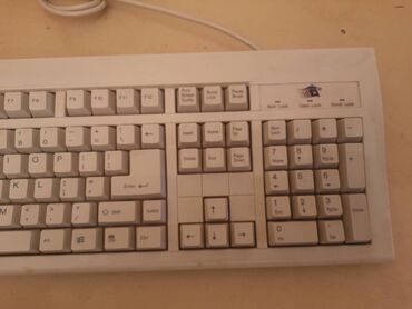 Tastature: Stara,retro tastatura sa din konektorom — 3
