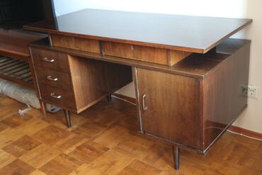 Письменные столы: Письменный стол, Б/у — 21