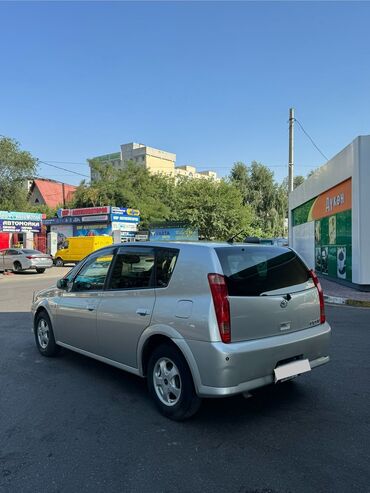 я ищу лада приора: Toyota Opa: 2004 г., 1.8 л, Автоматические, Бензин, Седан