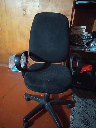 ucuz ofis masası: Ofis kreslosu - Rəng: qara - Material: yumşaq parça oturacaq və bel — 1