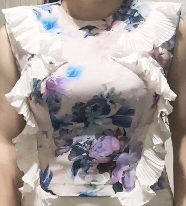 детские футболки с мультяшными героями: 1 dəfə geyinilib. Yenidir. Əla vəziyyətdədir. Dərzidə tikilib