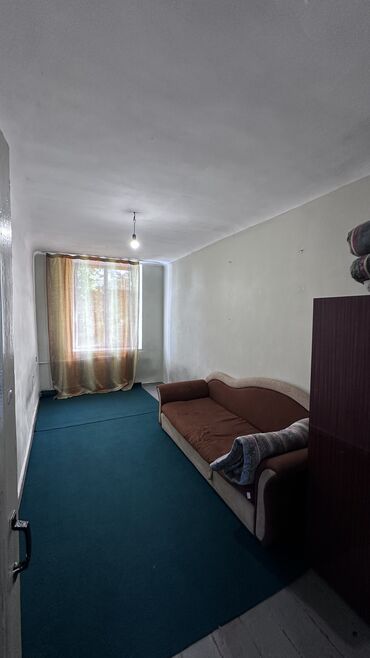 срочно продаю в связи с переездом: 2 комнаты, 40 м², Хрущевка, 3 этаж, Старый ремонт