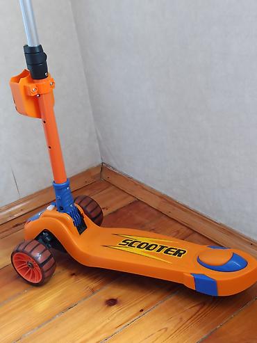 3 tekerli velosiped type 1: -6 ay işlənib. 70 manata alınıb-Super Toysdan. -2–7 yaş uşaqlar üçün — 3