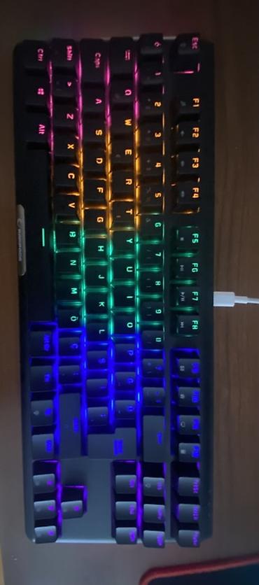 ucuz modemler: RGB işıqlı mexaniki klaviatura - Tam ölçülü layout: funksional F — 1