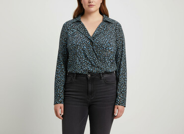 sukienki w kwiaty plus size na wesele: Shein Curve, Жіноча блуза, розмір 4XL